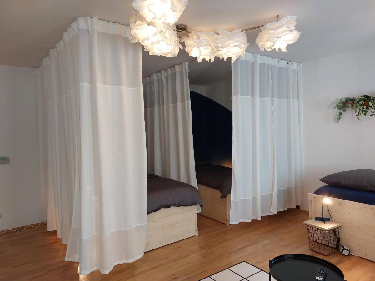 Viel Platz Fuer Gruppen Inkl. Waschmaschine, Hochstuhl Und Playstation Mitten In Der Altstadt Apartment Amberg Luaran gambar